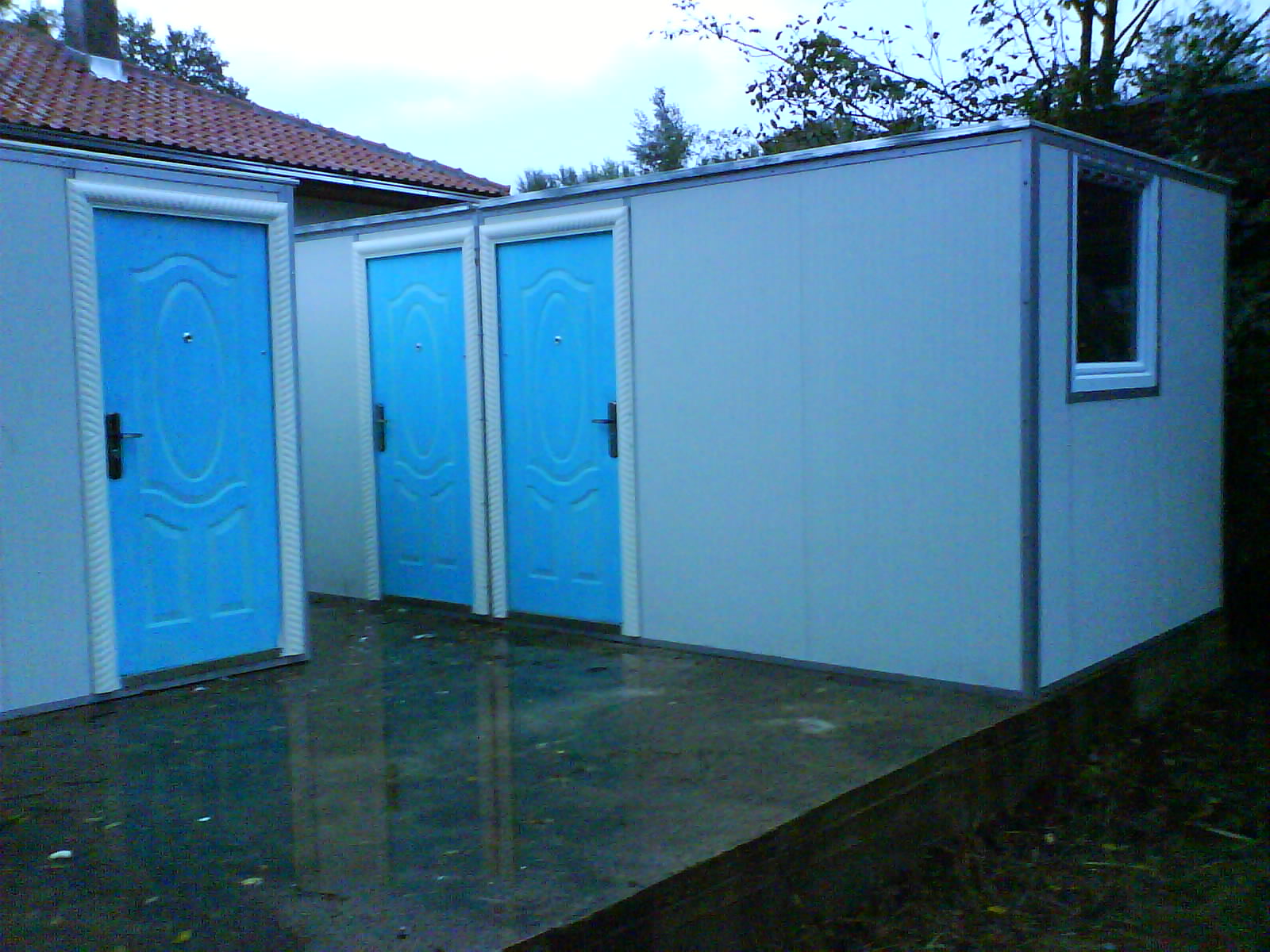 Kontejneri